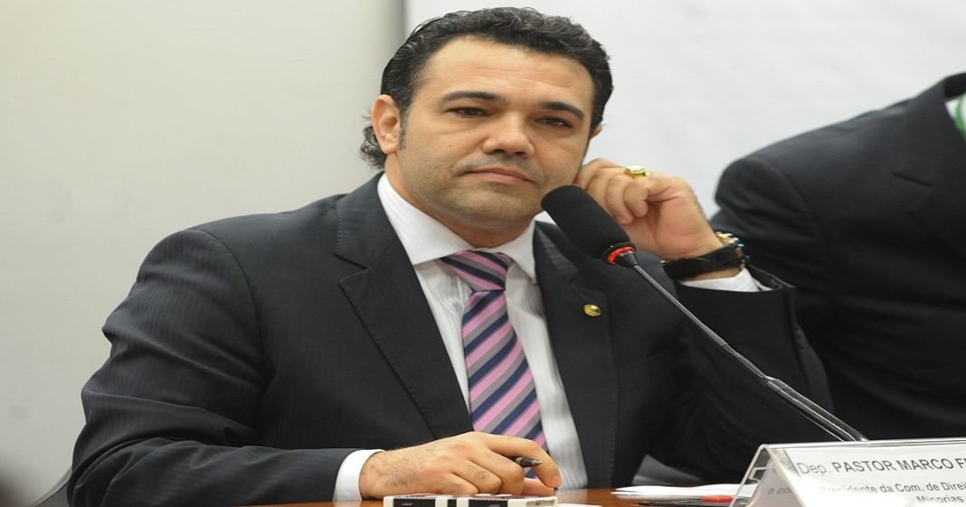 Aliado, Marco Feliciano critica governo e diz que ‘comunicação está péssima’