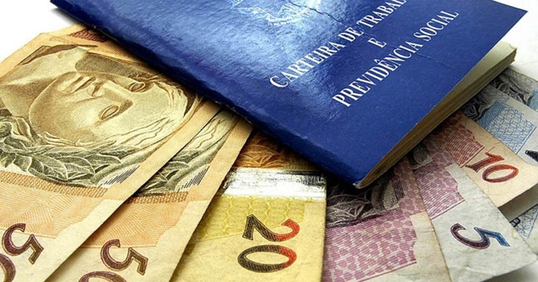 Nascidos em maio e junho recebem Abono Salarial 2017 a partir desta quinta-feira