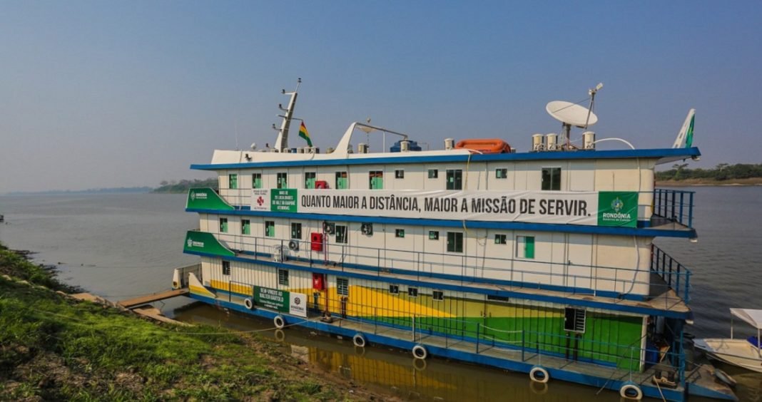 Governo de Rondônia em parceira com a ONG Doutores sem Fronteiras leva atendimento às comunidades ribeirinhas