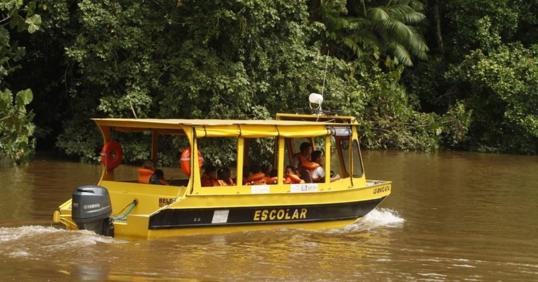 Parceria do Município com Governo viabiliza retomada do transporte fluvial para estudantes