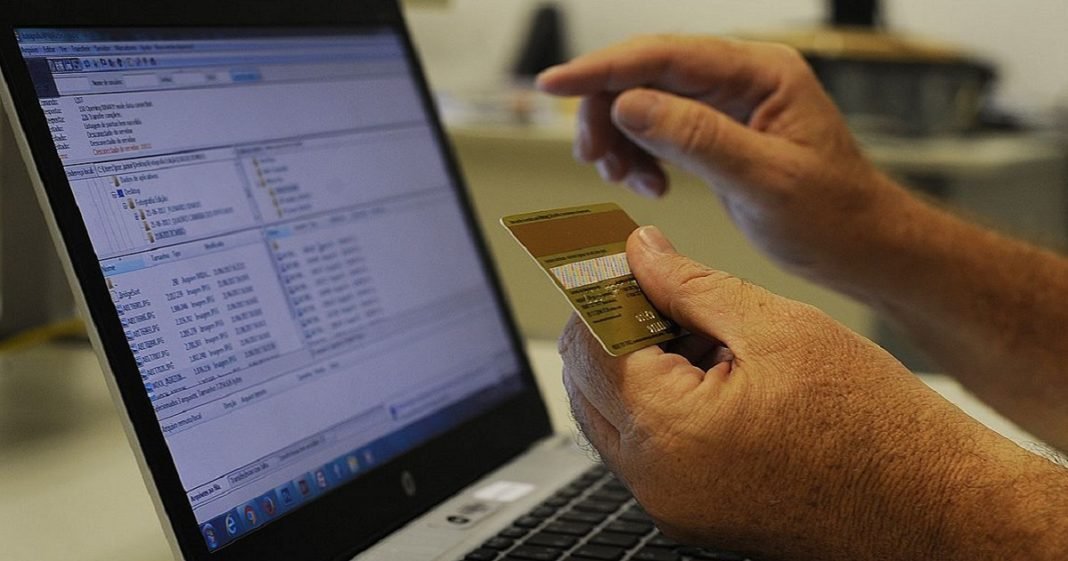 Febraban alerta para golpe virtual em compras para o Dia dos Namorados