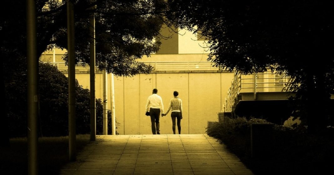 Dia dos Namorados: os cuidados quando o relacionamento vai parar dentro do ambiente de trabalho