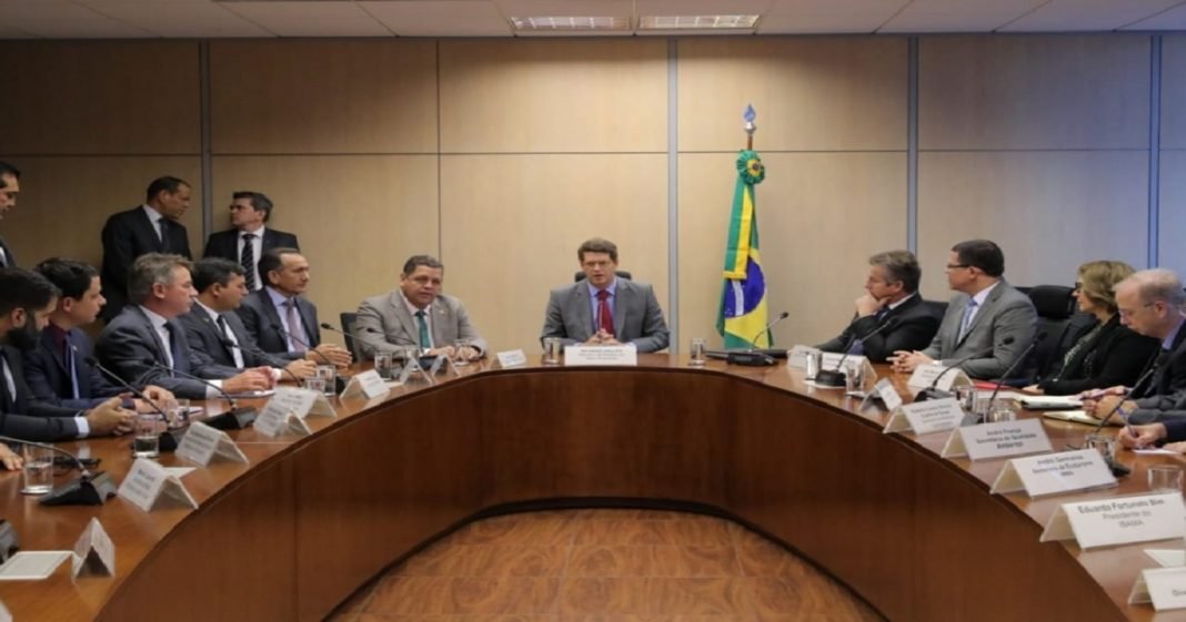 Ministro do Meio Ambiente recebe governadores da Amazônia