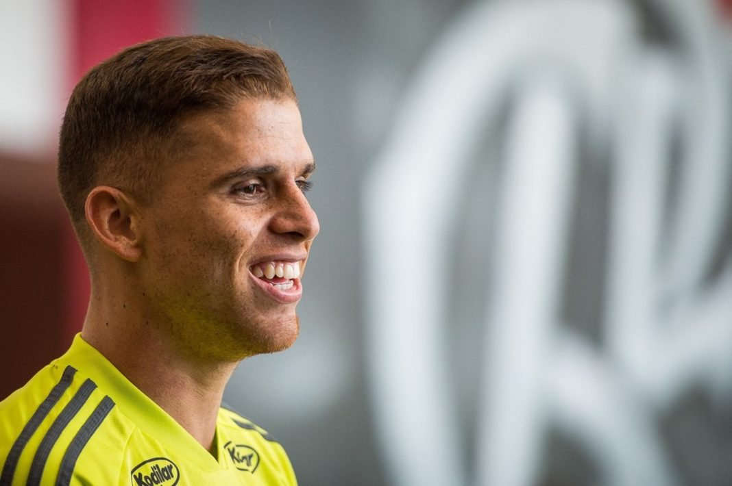 Flamengo acerta Venda de Cuéllar para o Al Hilal por R$ 34 milhões