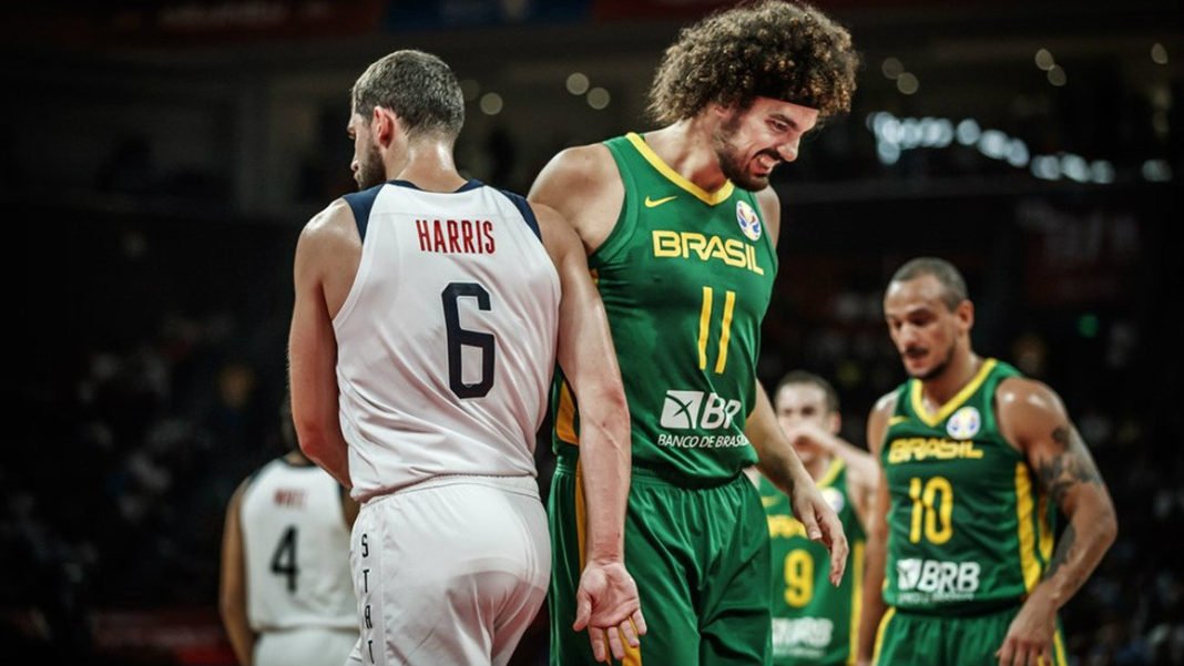 Brasil perde dos EUA, cai no Mundial e jogará Pré-Olímpico por vaga em Tóquio