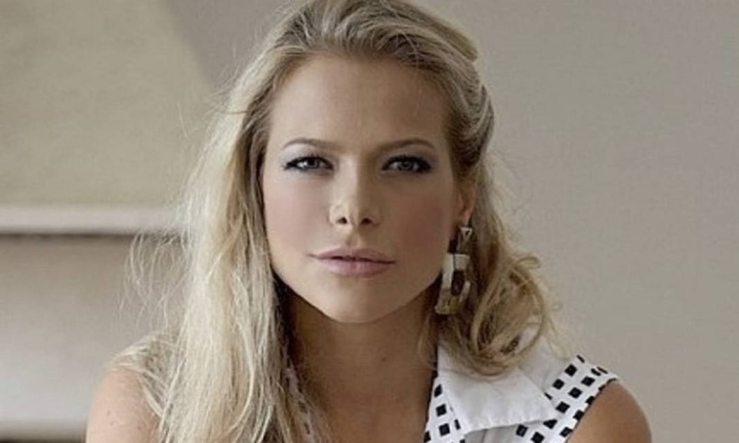 ‘MEU FILHO SOFREU BULLYING E ACABOU EXPULSO’, DIZ JACKELINE PETKOVIC