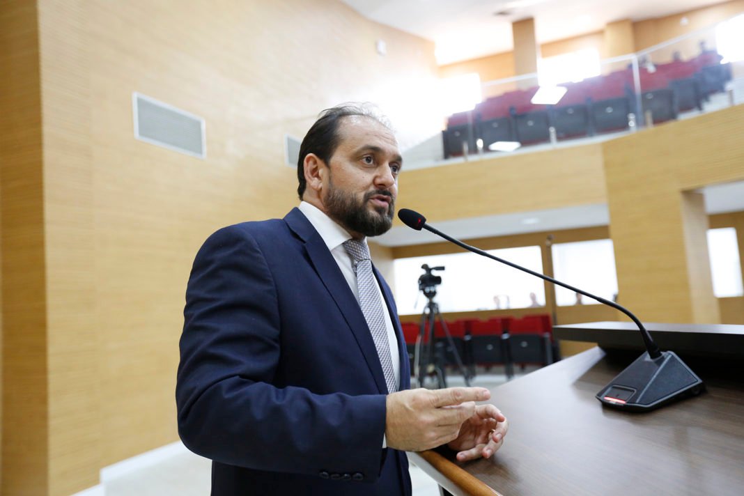 Presidente Laerte Gomes leva CPI da Energisa para ouvir população de Ji-Paraná