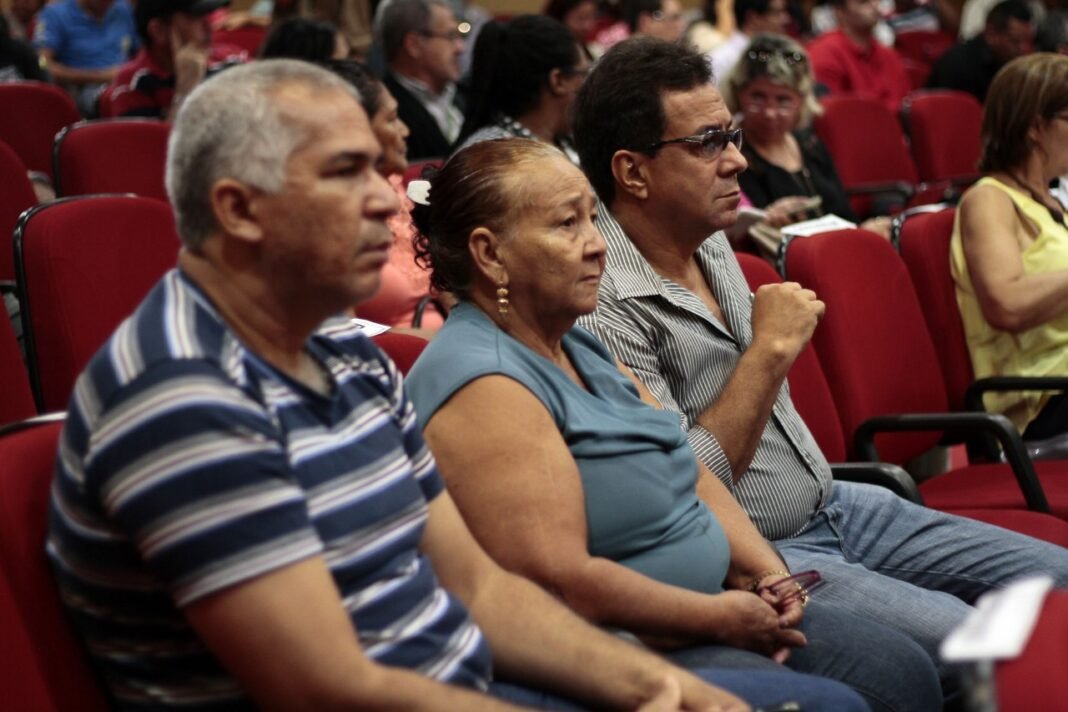 Governo de Rondônia identifica servidores com doenças graves para enquadrá-los como prioritários na transposição