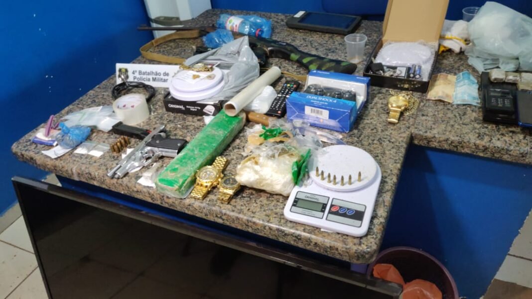 POLÍCIA MILITAR COMBATE O TRÁFICO DE DROGAS EM CACOAL
