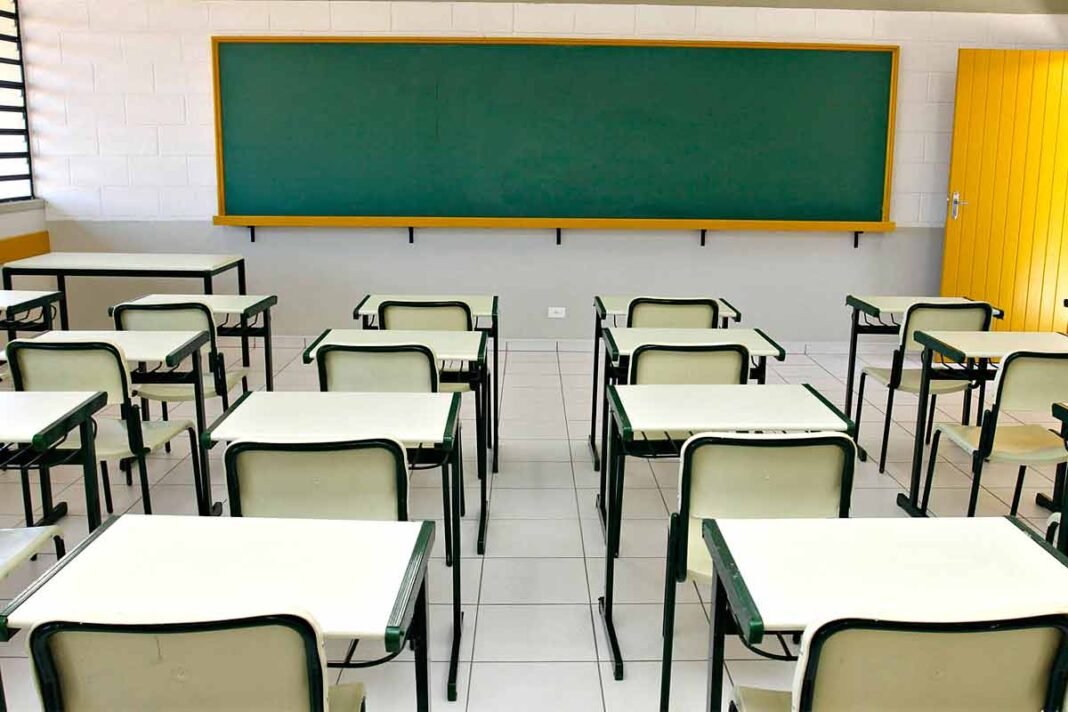 Câmara prevê começar a votar nesta segunda-feira renovação do fundo da educação básica