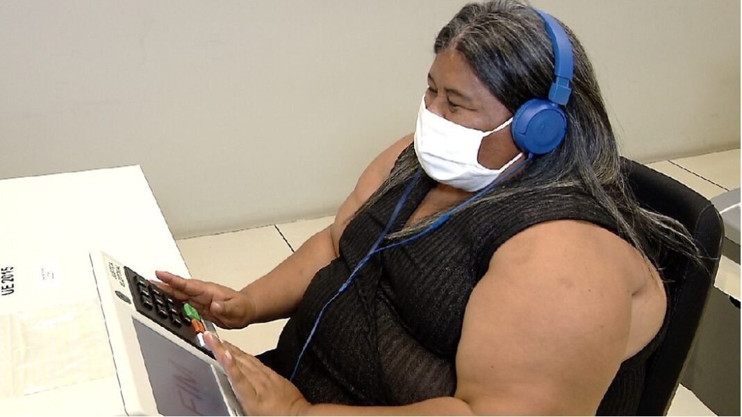 Eleitor com deficiência visual poderá ouvir nome do candidato na urna