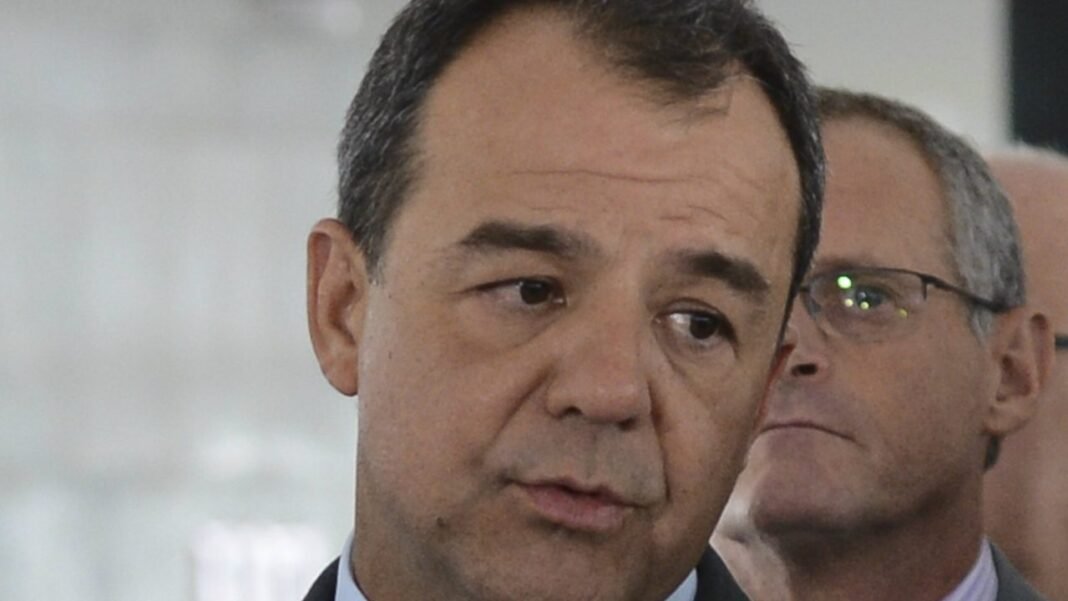 Lava Jato denuncia Cabral e Bezerra por propinas em contratos do DER