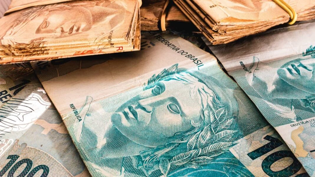 União deposita quarta parcela de R$ 15 bi do auxílio a Estados e municípios