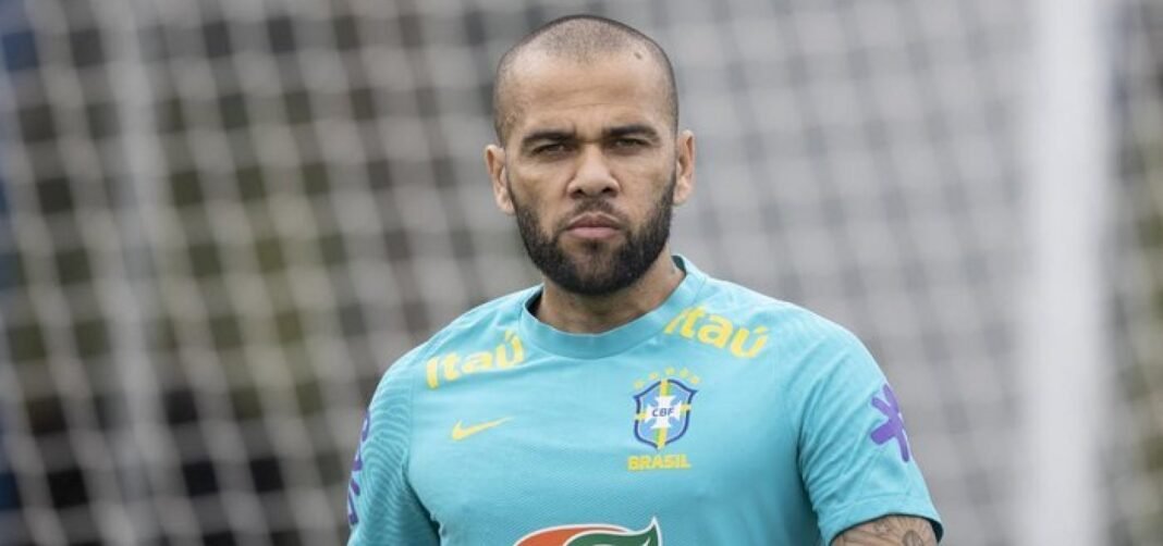 Justiça espanhola ordena prisão preventiva de Daniel Alves