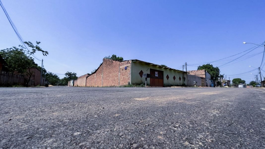 Prefeitura ultrapassa meta de 150 quilômetros de asfalto em Porto Velho durante o ano