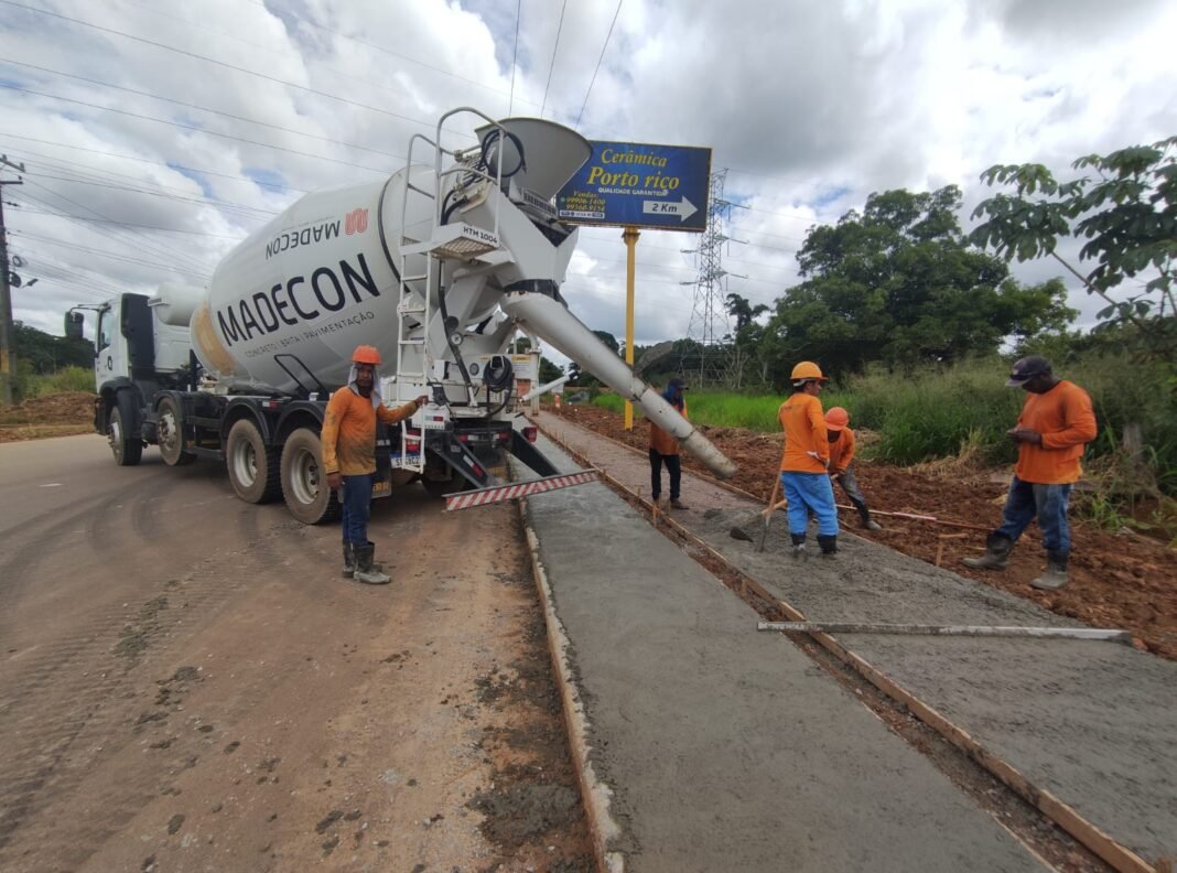 Obras da Estrada dos Periquitos alcançam mais de 70% de execução