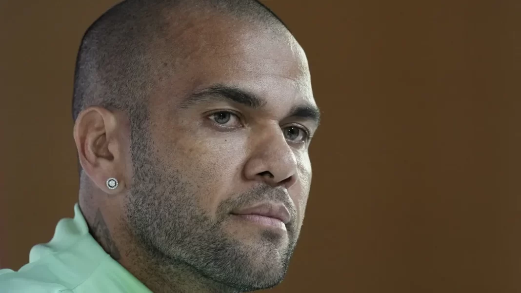 Preso na Espanha, Daniel Alves dá novo depoimento à Justiça