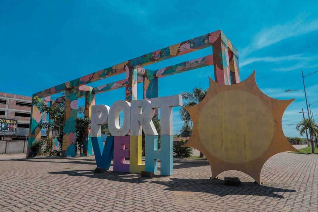 Balões, drones, aeromodelos e outros objetos estão proibidos durante exibição da Esquadrilha da Fumaça