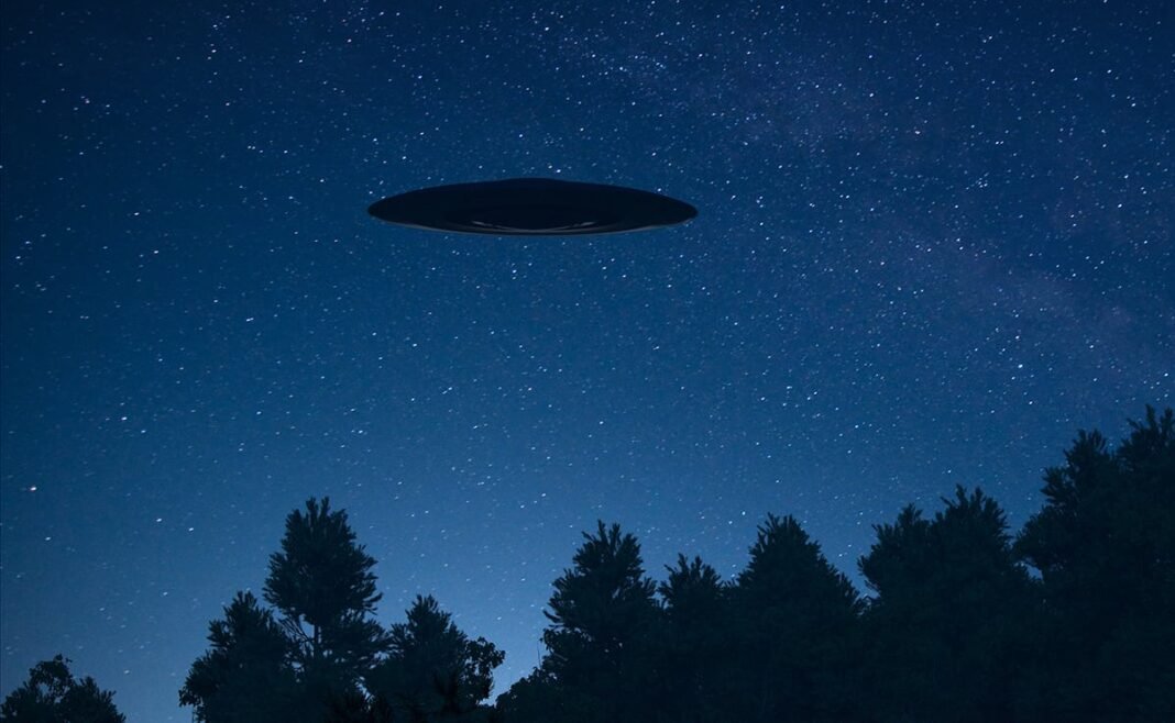 OVNIs: ex-funcionário acusa Pentágono de esconder informações