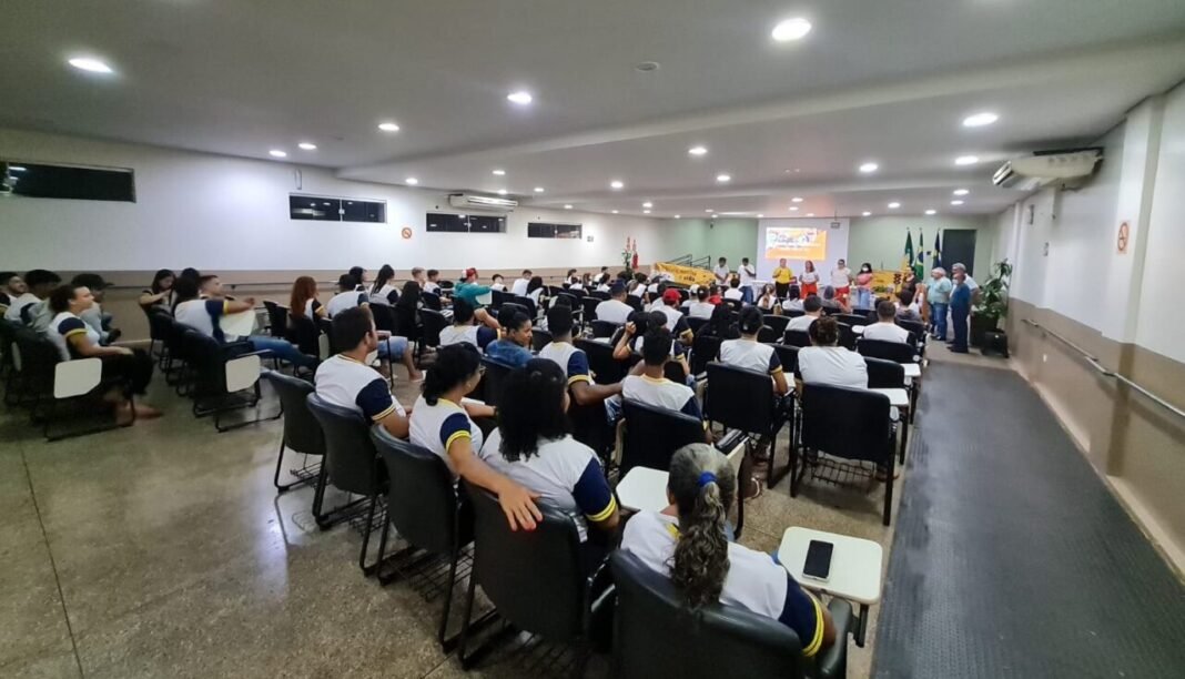 Matrículas abertas para cursos de motoristas especializados, em municípios de Rondônia