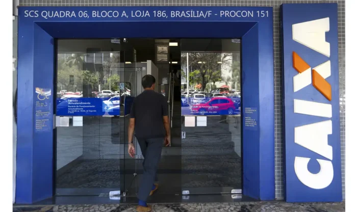 Confira os horários dos bancos no fim de ano e organize suas finanças com praticidade. Veja como pagar contas e usar serviços digitais.