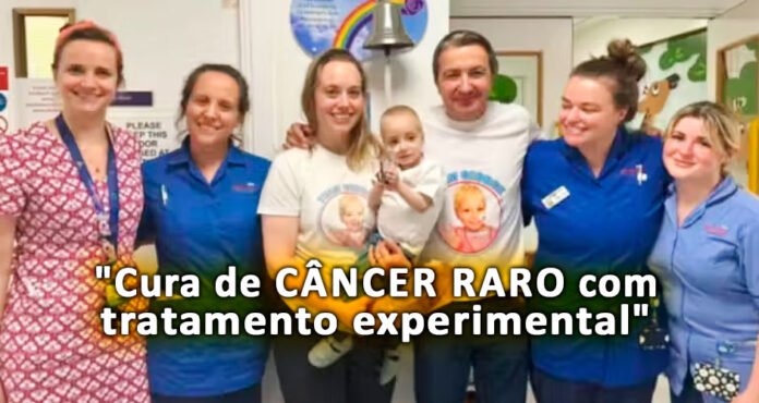 Cura-de-câncer-raro-com-tratamento-experimental Após 18 meses de luta, George tocou o sino da vitória e voltou a frequentar a creche, levando alegria e esperança para todos ao seu redor.