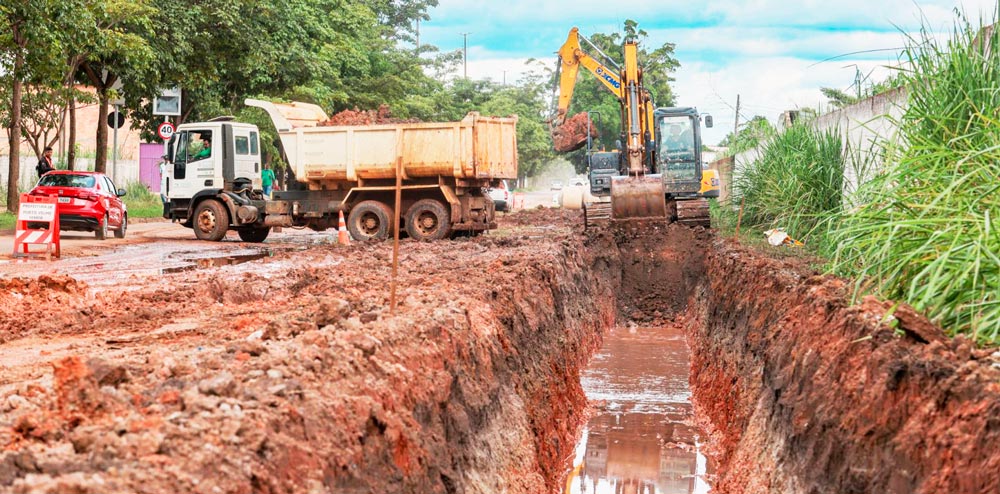 Ampliação de manilhas melhora fluxo de águas pluviais na região