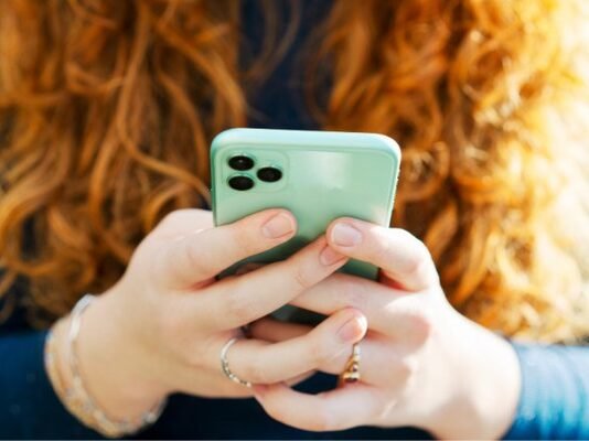 Anatel torna obrigatório sistema antifraude em ligações para celulares