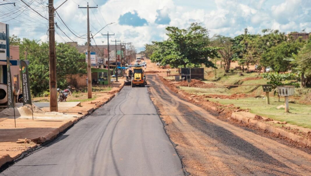 Léo Moraes lança força-tarefa com obras e serviços em União Bandeirantes