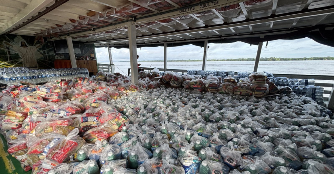 Operação S.O.S Ribeirinhos mantém apoio com novas embarcações após saída do barco Deus é Amor