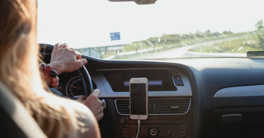 Congresso aprova MP que cria consignado para trabalhadores de app