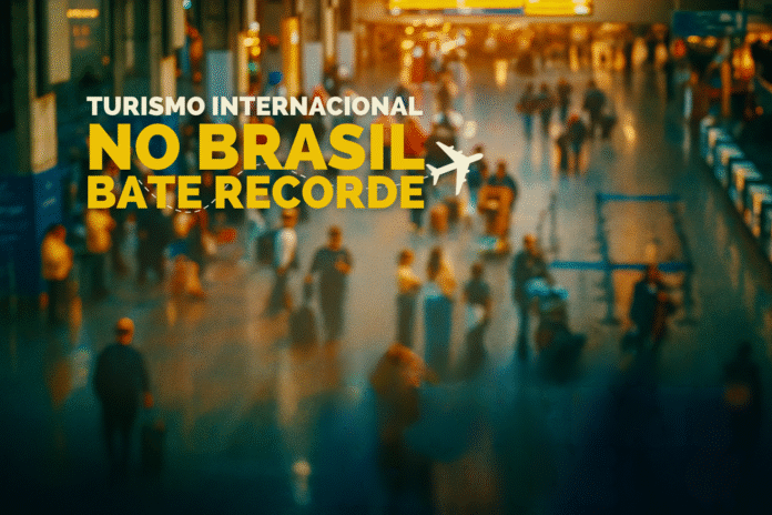 Aeroporto movimentado ilustrando o aumento do turismo internacional no Brasil em 2025.