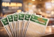 Mega-Sena pode pagar R$ 40 milhões no sorteio deste sábado Mega-Sena R$ 40 milhões com bilhetes em leque sobre balcão de lotérica