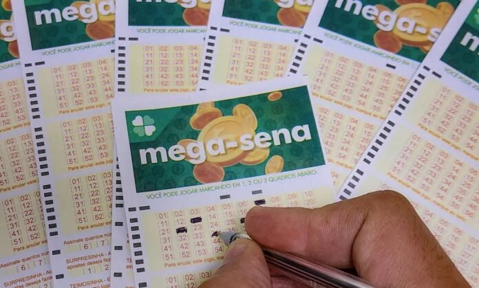 Mega-Sena sorteia hoje com prêmio acumulado em R$ 70 milhões Mega-Sena sorteia hoje