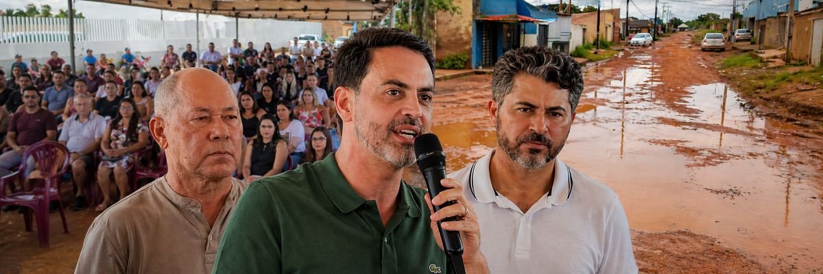 Moradores acompanham evento sobre a obra de pavimentação no bairro Três Marias em Porto Velho