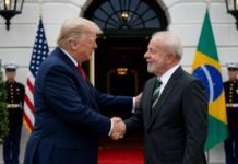 Trump chama encontro com Lula de muito produtivo após reunião na Casa Branca Trump e Lula em reunião diplomática na Casa Branca entre Brasil e Estados Unidos
