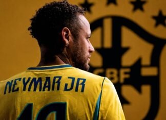 Camisa do Brasil fica entre as mais bonitas da Copa 2026 em ranking internacional Neymar Jr. de costas com a camisa do Brasil em imagem promocional da Seleção Brasileira para a Copa 2026