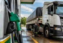 Diesel da Petrobras terá redução por litro após medida do governo federal desconto no diesel petrobras