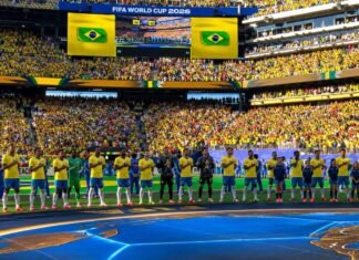 Hino Nacional Brasileiro é eleito o mais bonito da Copa pelo The New York Times Seleção Brasileira e torcida cantam o Hino Nacional Brasileiro antes de partida da Copa 2026