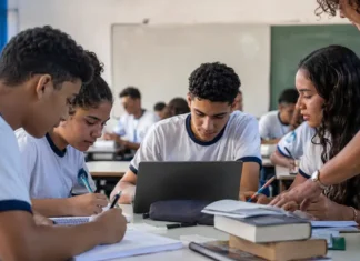 Escolas públicas de Rondônia se destacam no Enem 2025 Escolas públicas de Rondônia se destacam no Enem 2025 com bons resultados na capital e no interior.
