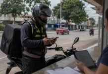 Mototaxistas em Rondônia têm novas regras para incluir EAR na CNH Mototaxistas em Rondônia têm novas regras para incluir EAR na CNH com menos burocracia.