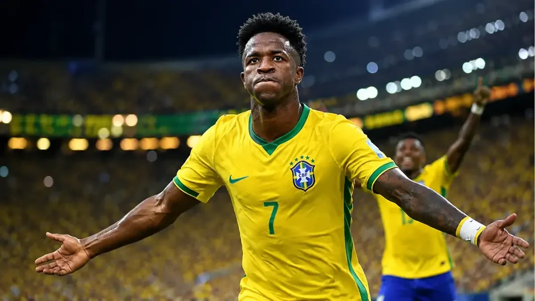 Seleção Brasileira comemora vitória sobre a Escócia e classificação ao mata-mata da Copa.