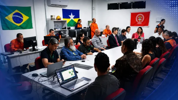 Rondônia reforça preparação contra incêndios florestais Reunião reúne órgãos públicos para prevenção e combate a incêndios florestais em Rondônia