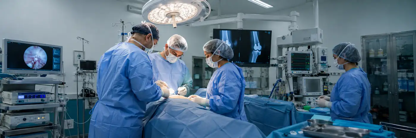 Atendimento ortopédico é ampliado na rede estadual de Rondônia Equipe médica realiza atendimento ligado às cirurgias ortopédicas em Rondônia