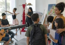 Cursos gratuitos de arte começam nesta segunda em Porto Velho Cursos gratuitos de arte começam nos CMACEs de Porto Velho com atividades de Música, Dança, Teatro e Artes Visuais.