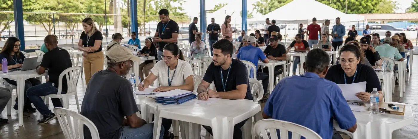 Equipes realizam atendimento integrado durante o PopRuaJud em Porto Velho