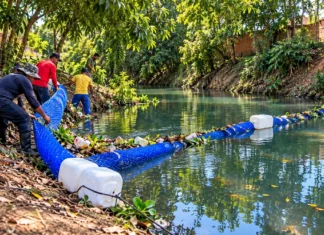Ecobarreira no Belmont começa a ser testada durante as chuvas Ecobarreira instalada no igarapé Belmont em Porto Velho para retenção de resíduos levados pela água