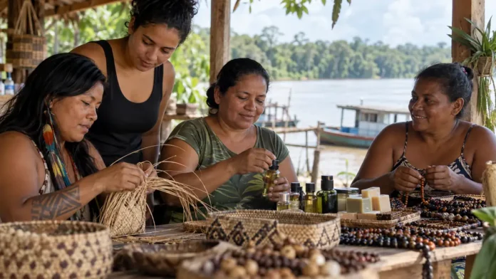 Formação gratuita para mulheres — empreendedorismo em Porto Velho Mulheres trabalham com artesanato e pequenos produtos em ambiente ribeirinho ligado à formação gratuita em Porto Velho