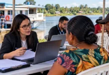 Justiça Federal forma 187 processos em atendimento no Vale do Guaporé Atendimento da Justiça Federal no Vale do Guaporé reúne moradores em comunidade ribeirinha de Rondônia
