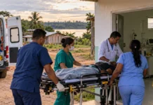 Serviço 24 horas na Ponta do Abunã registra 1.749 atendimentos em quatro meses atendimento de urgência na Ponta do Abunã com equipe de saúde e ambulância